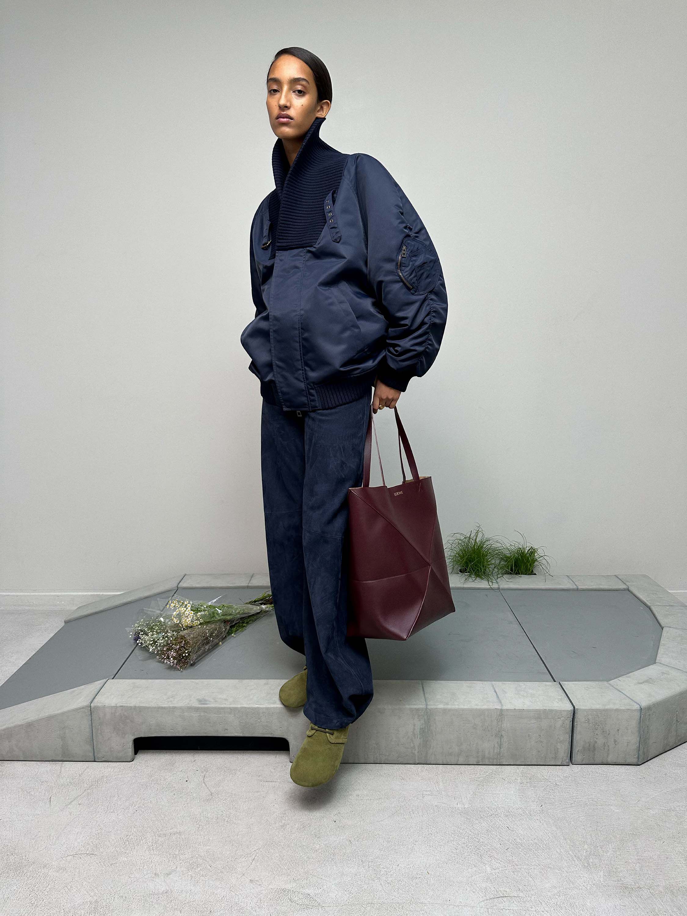 【美品】LOEWE ロエベ スタンドカラーコート イタチファー ネイビー 40 美品】LOEWE ロエベ スタンドカラーコート イタチファー